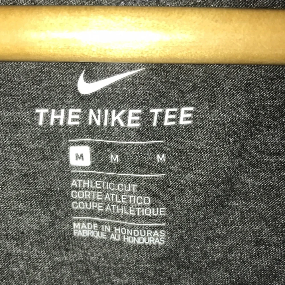 Nike Little Rock athletic cut short sleeve tee shirt size medium